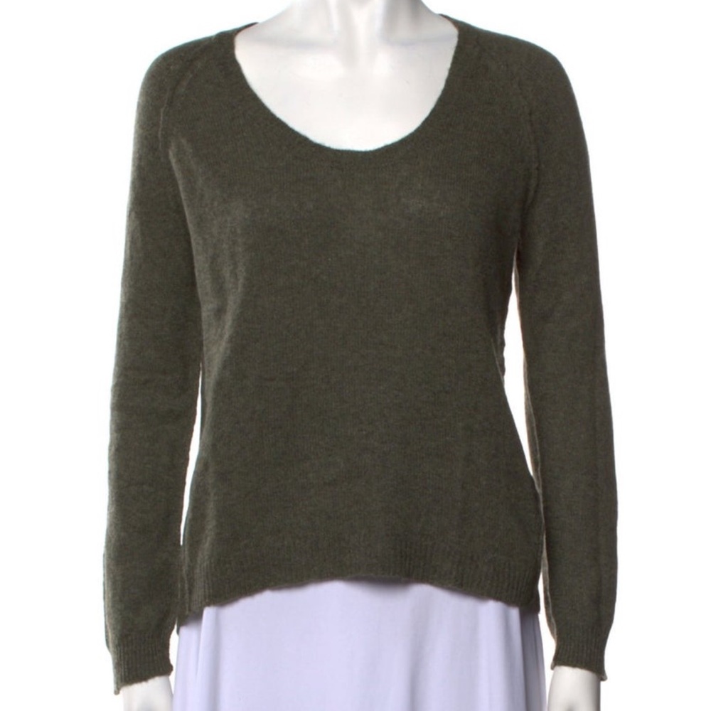 Nili Lotan 100% Cashmere Scoop Neck Sweater